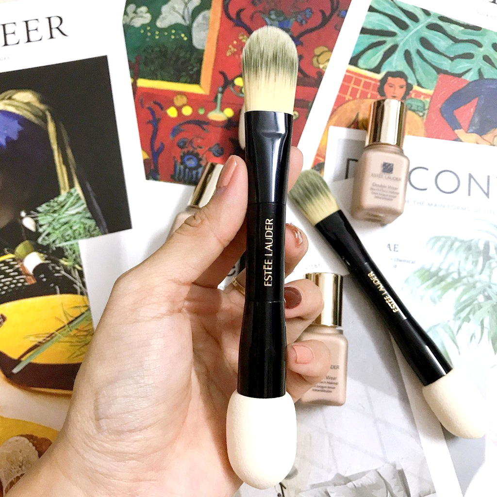 Estee Lauder Foundation Perfection Brush